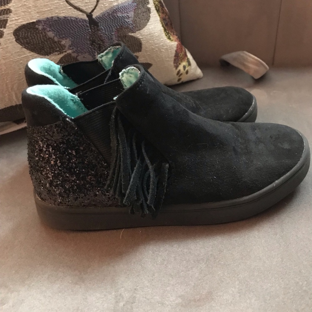 Girls’ Cat & Jack High-Top Slip On Sneakers
